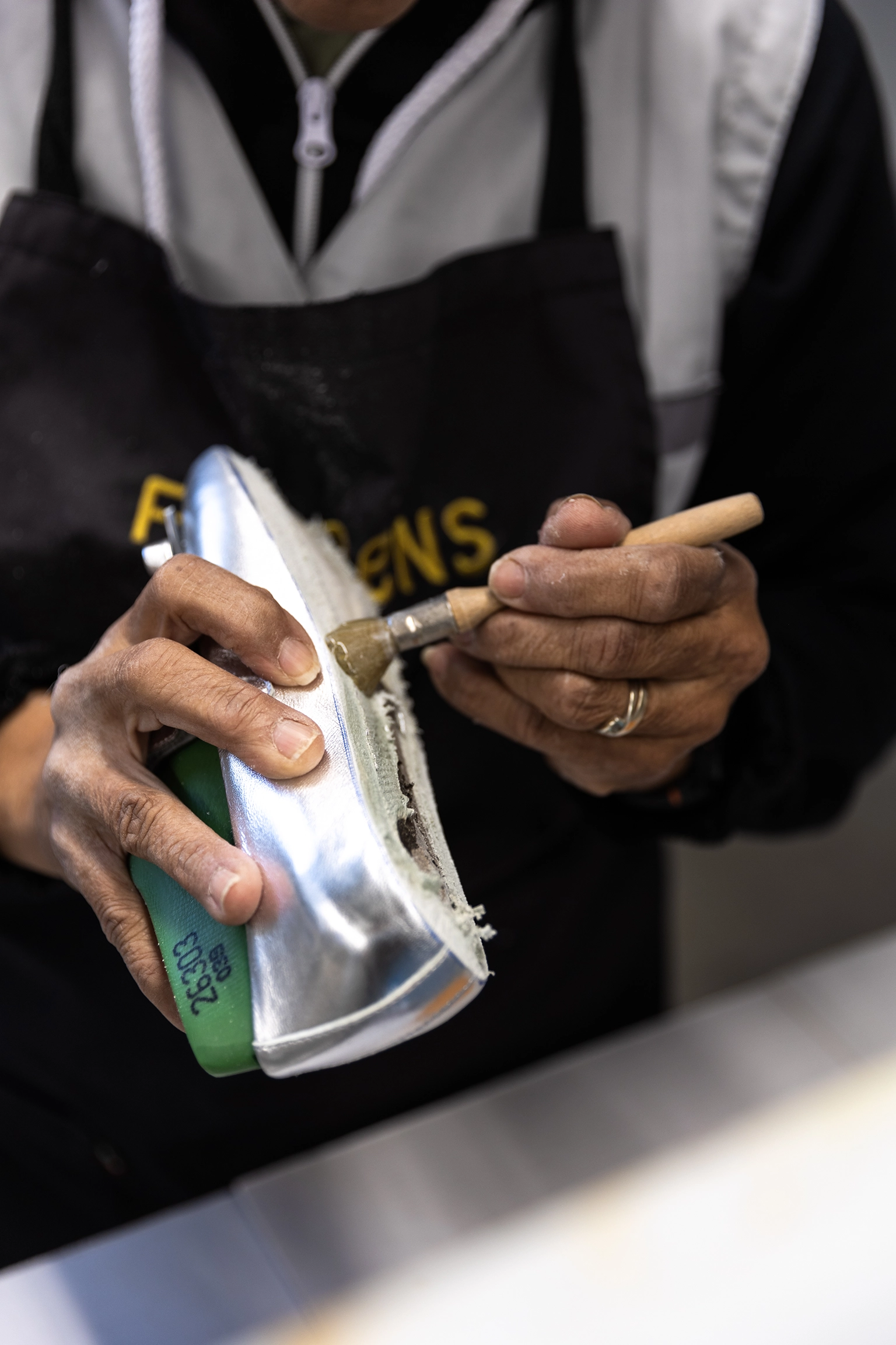 The gluing of a sole